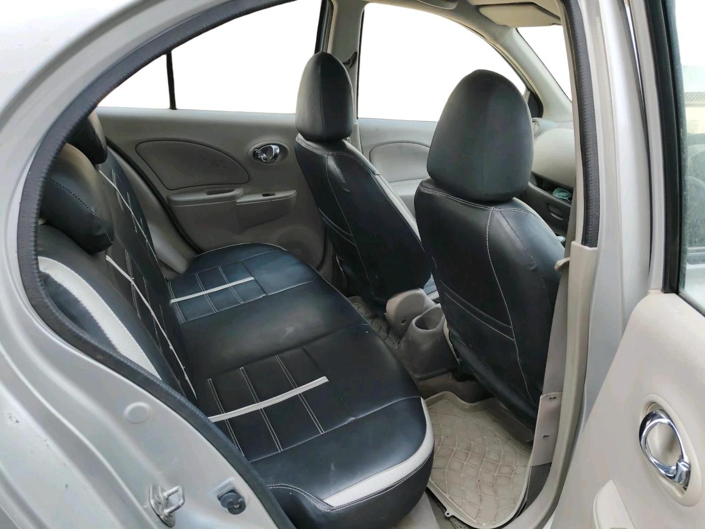 2013 Nissan Micra XV PREMIUM DIESEL, Diesel, Manual, 1,01,612 km, interior