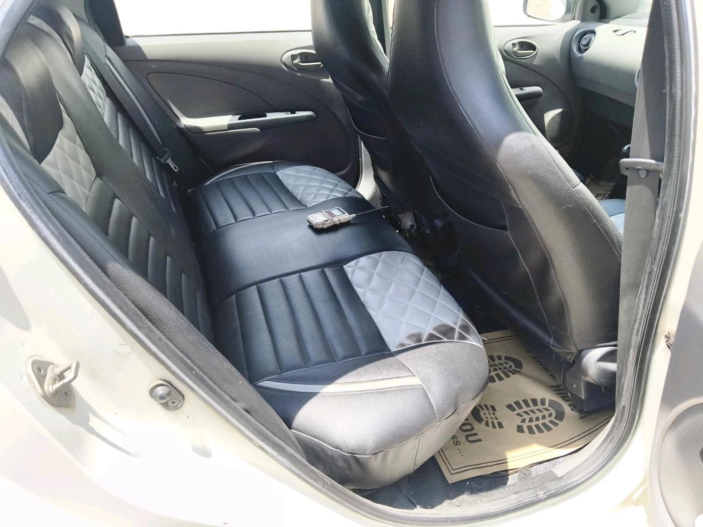 2011 Toyota Etios G, Petrol, Manual, 1,01,824 km, interior