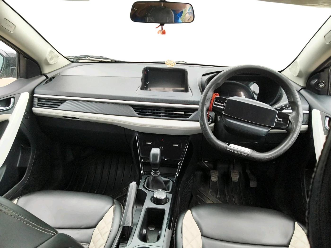 2024 Tata NEXON CREATIVE 1.2 PETROL, Petrol, Manual, 19,093 km, interior