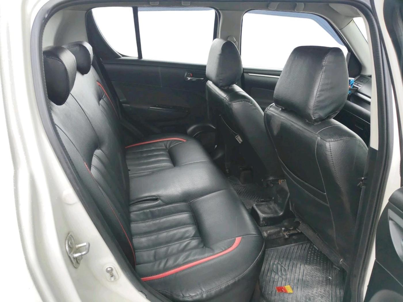 2012 Maruti Swift VDI, Diesel, Manual, 99,289 km, interior