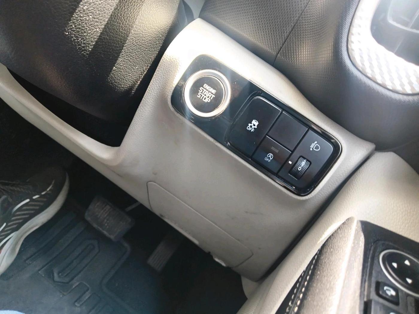 2023 KIA SONET HTX 1.0 DCT, Petrol, Automatic, 43,041 km, interior