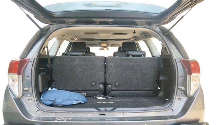 2018 Toyota Innova Crysta 2.4 ZX 7 STR, Diesel, Manual, 2,09,206 km, exterior