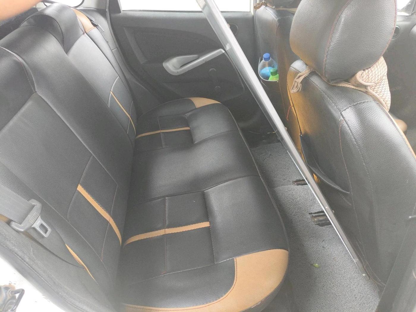 2013 Ford Figo ZXI 1.4 DIESEL, Diesel, Manual, 1,08,757 km, interior