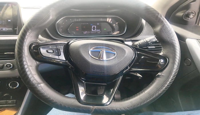 2022 Tata NEXON XM SUNROOF PETROL, Petrol, Manual, 78,807 km, interior