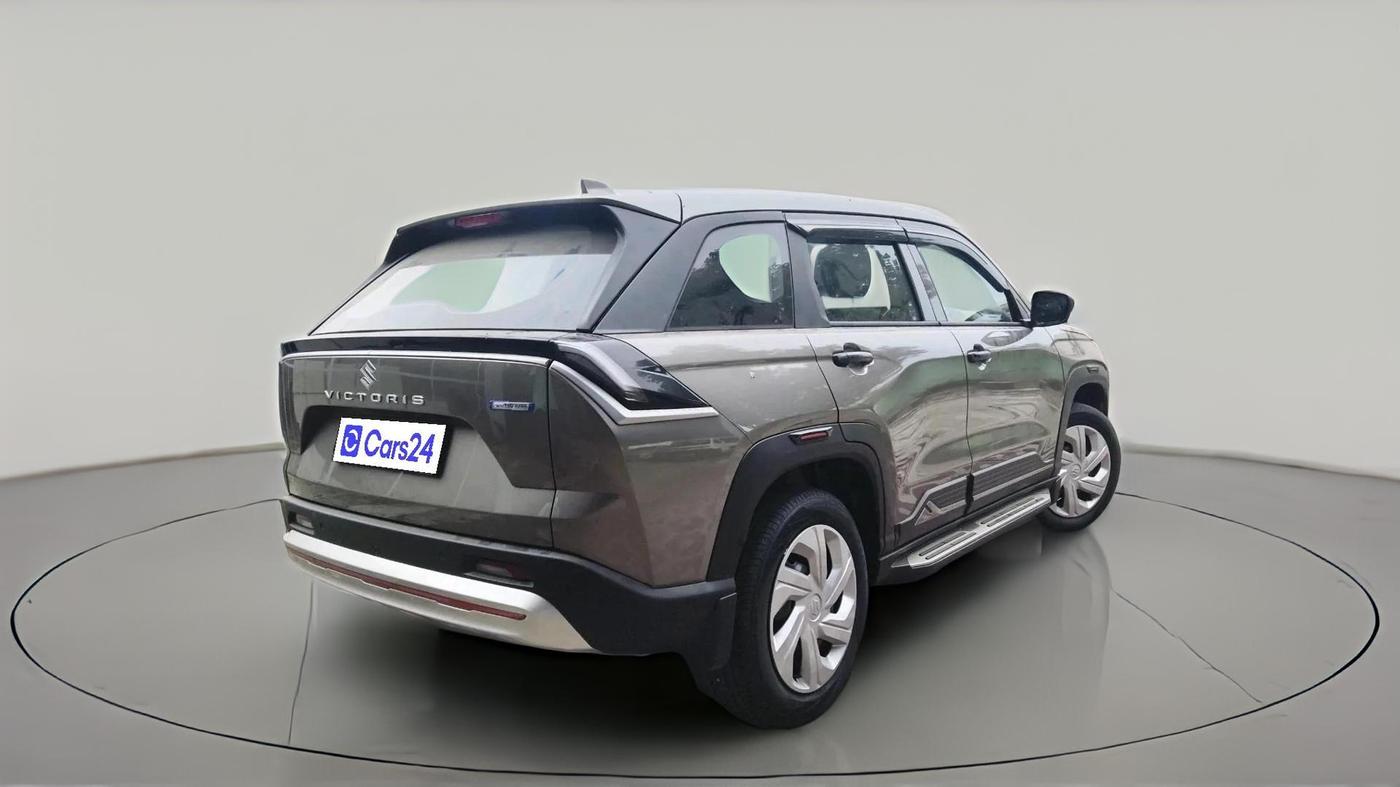 2026 Maruti Victoris Lxi 1.5 MT, Petrol, Automatic, 1,135 km, exterior