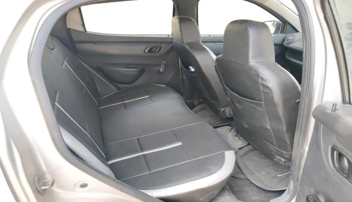 2016 Renault Kwid RXT 0.8, Petrol, Manual, 80,554 km, interior