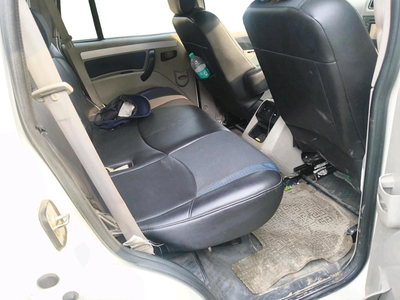 2018 Mahindra Scorpio S11 2WD, Diesel, Manual, 4,649 km, interior