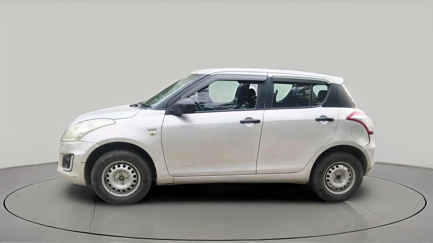 2017 Maruti Swift LXI (O), Petrol, Manual, 1,33,805 km, exterior
