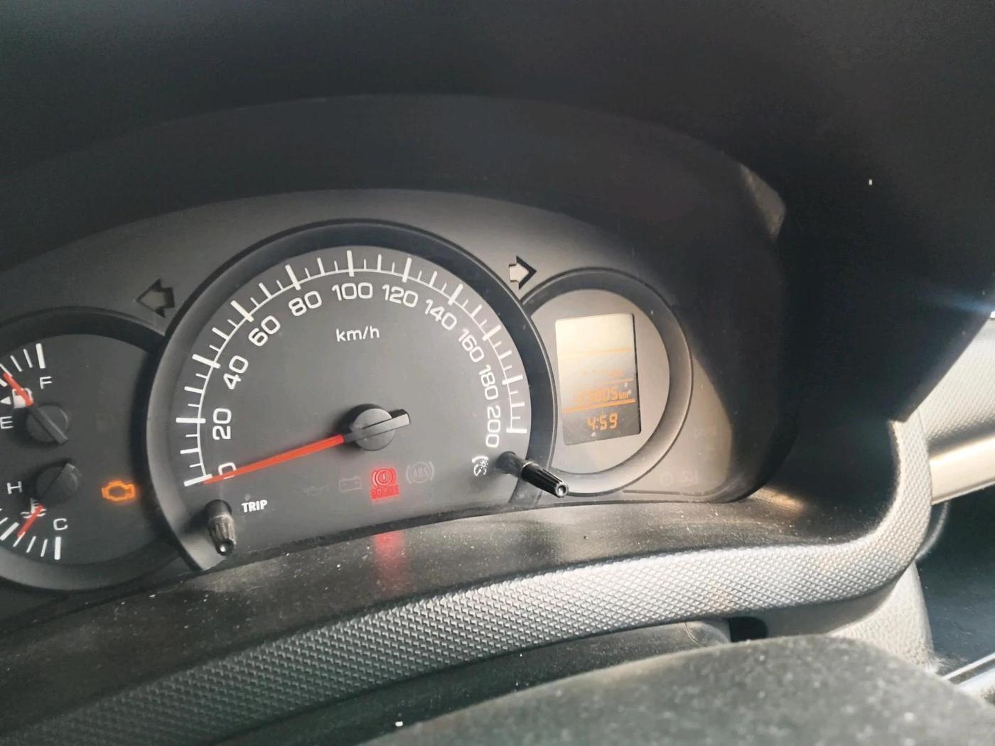 2017 Maruti Swift LXI (O), Petrol, Manual, 1,33,805 km, interior