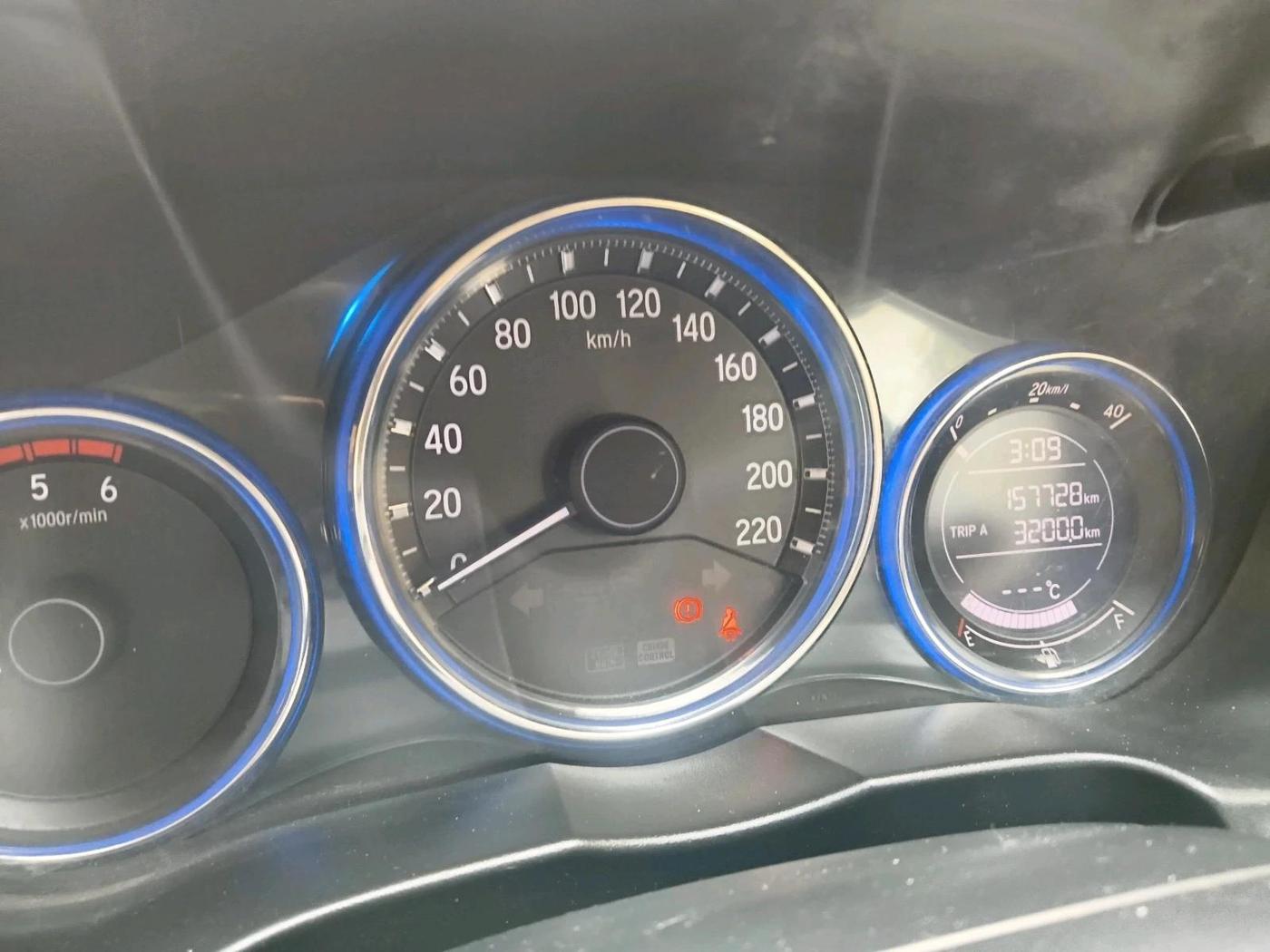 2015 Honda City 1.5L I-DTEC VX, Diesel, Manual, 1,57,728 km, interior