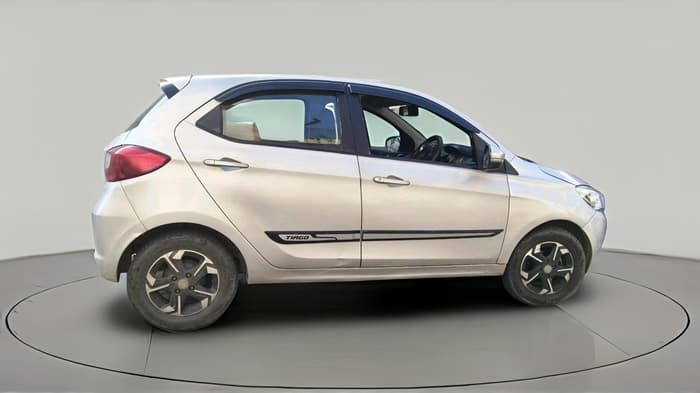 2017 Tata Tiago XZ PETROL, Petrol, Manual, 55,193 km, exterior