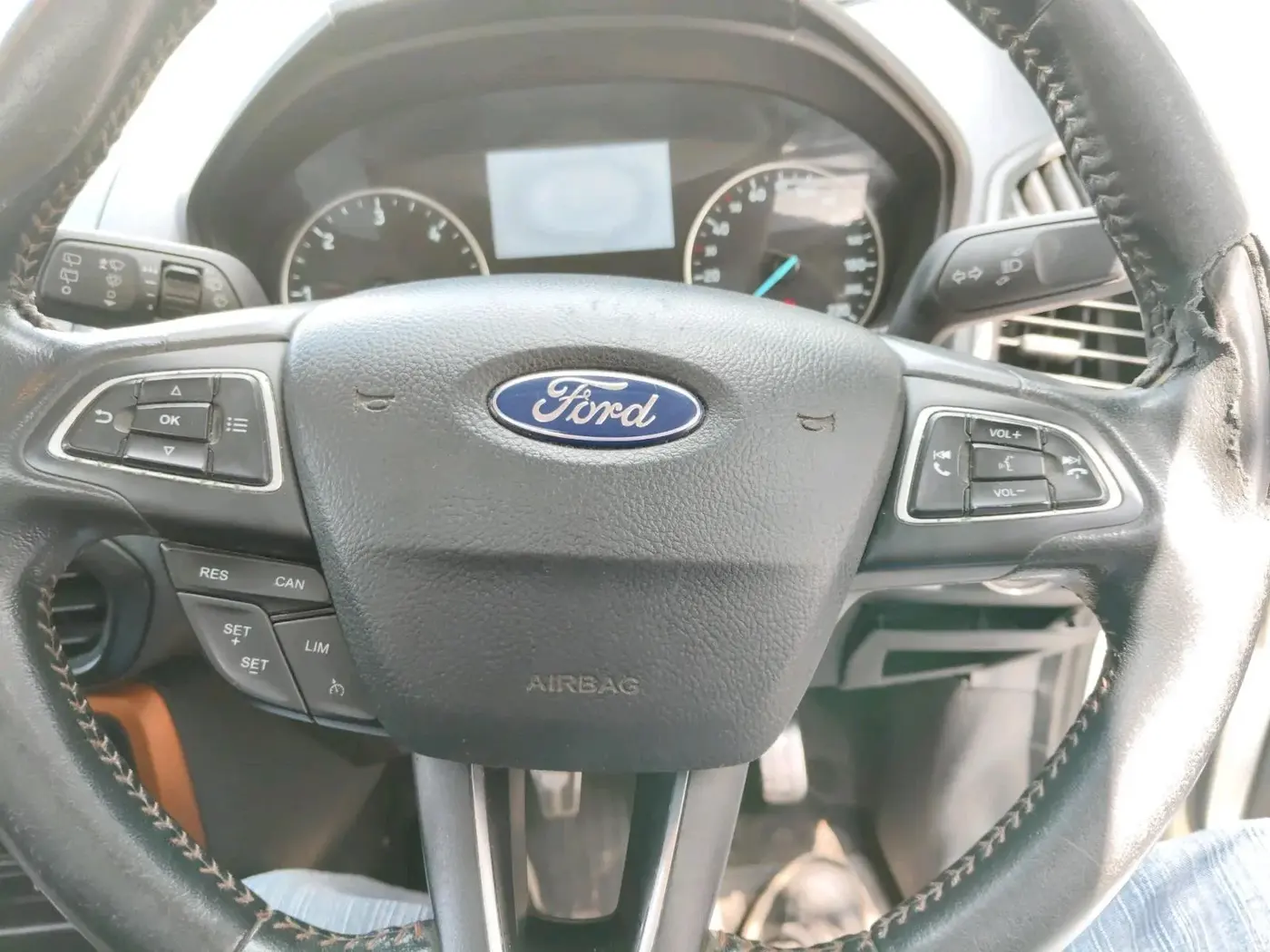 2019 Ford Ecosport TITANIUM 1.5L SPORTS(SUNROOF) DIESEL, Diesel, Manual, 65,001 km, interior