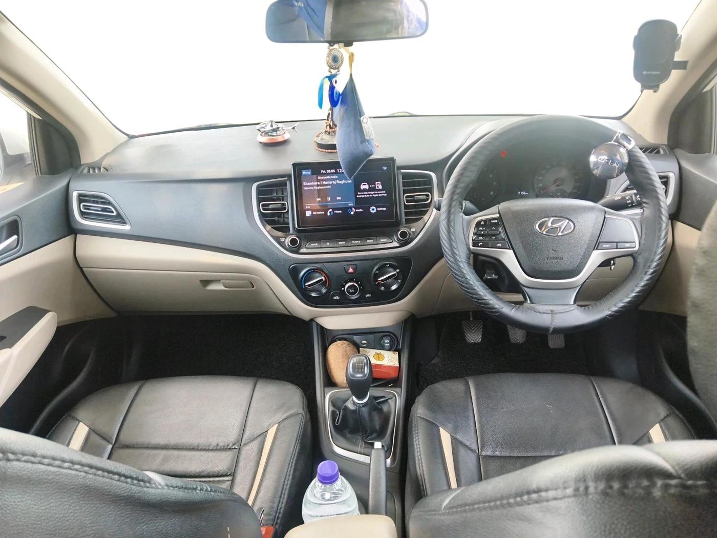 2022 Hyundai Verna S PLUS 1.5 VTVT, Petrol, Manual, 17,156 km, interior