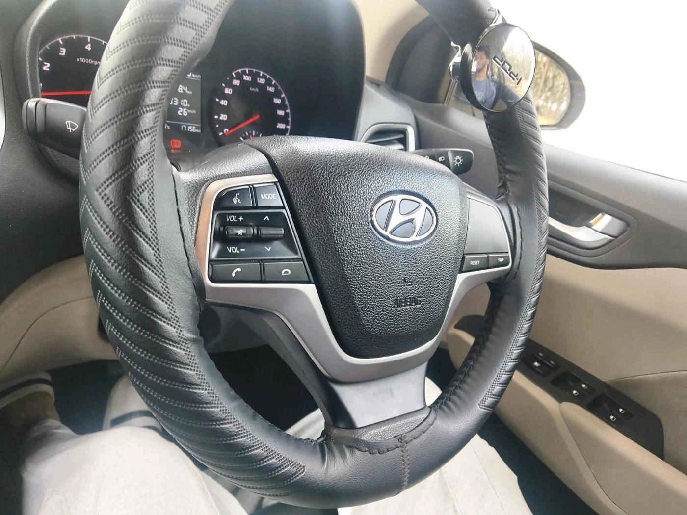 2022 Hyundai Verna S PLUS 1.5 VTVT, Petrol, Manual, 17,156 km, interior
