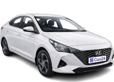2022 Hyundai Verna - Sedan - Petrol - Manual - ₹7.90 lakh