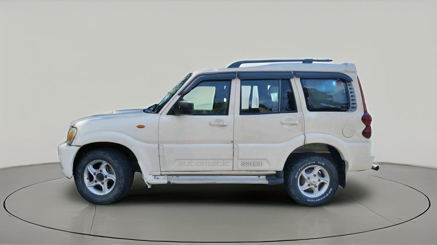 2011 Mahindra Scorpio VLX 2WD AT BS-III, Diesel, Automatic, 1,43,272 km, exterior