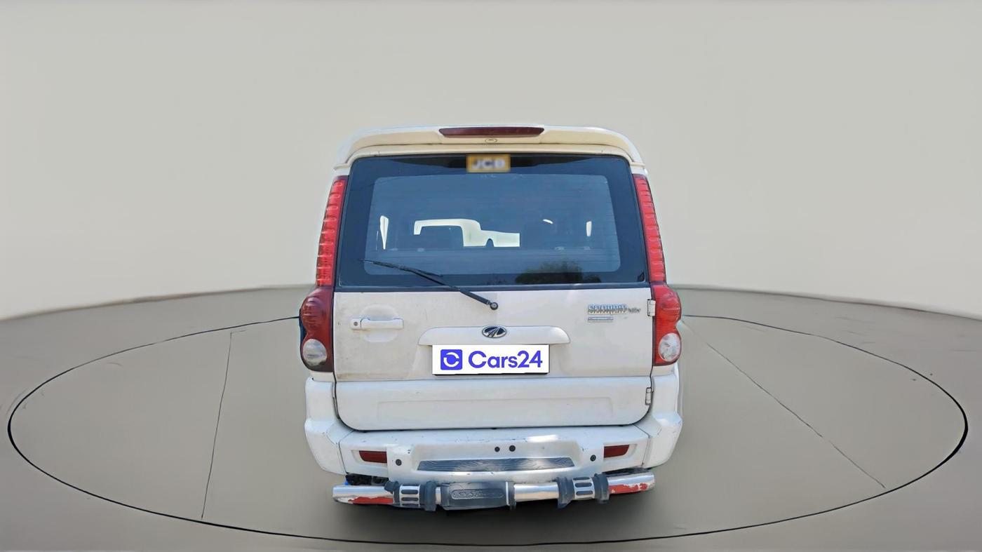 2011 Mahindra Scorpio VLX 2WD AT BS-III, Diesel, Automatic, 1,43,272 km, exterior