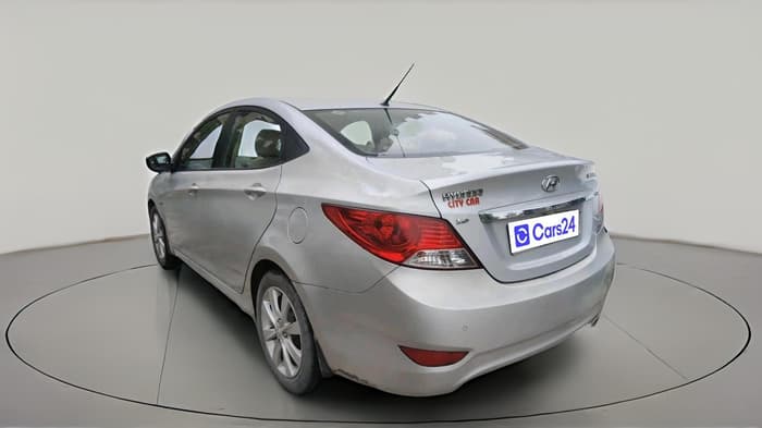 2012 Hyundai Verna FLUIDIC 1.6 VTVT SX, Petrol, Manual, 1,21,257 km, exterior