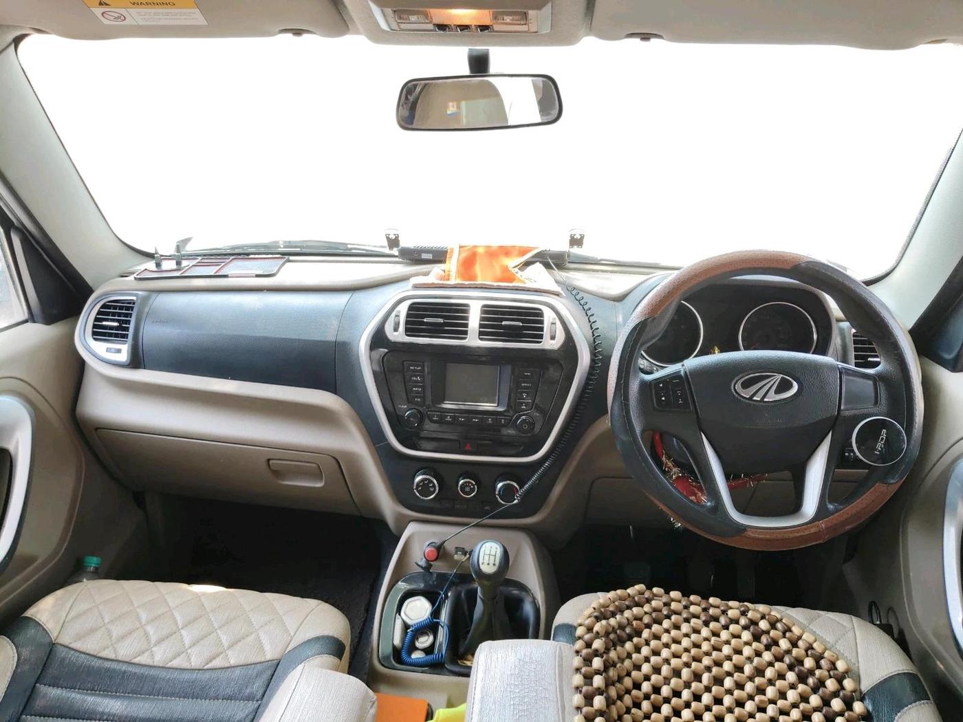 2017 Mahindra TUV300 T8, Diesel, Manual, 1,11,586 km, interior