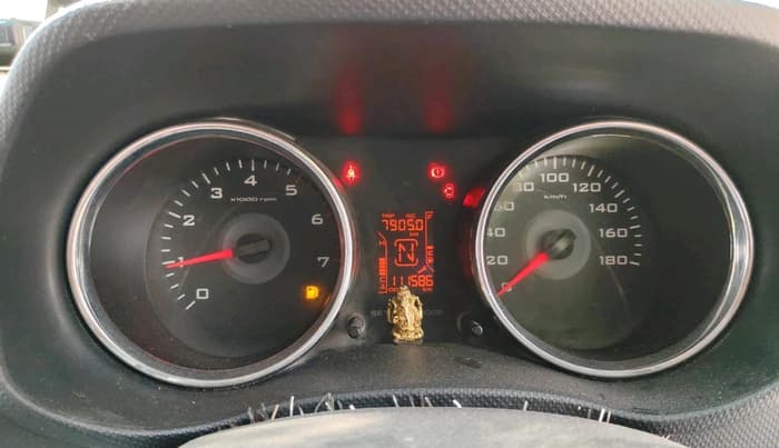 2017 Mahindra TUV300 T8, Diesel, Manual, 1,11,586 km, interior