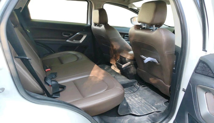 2019 Tata Harrier XZ 2.0L, Diesel, Manual, 1,28,709 km, interior