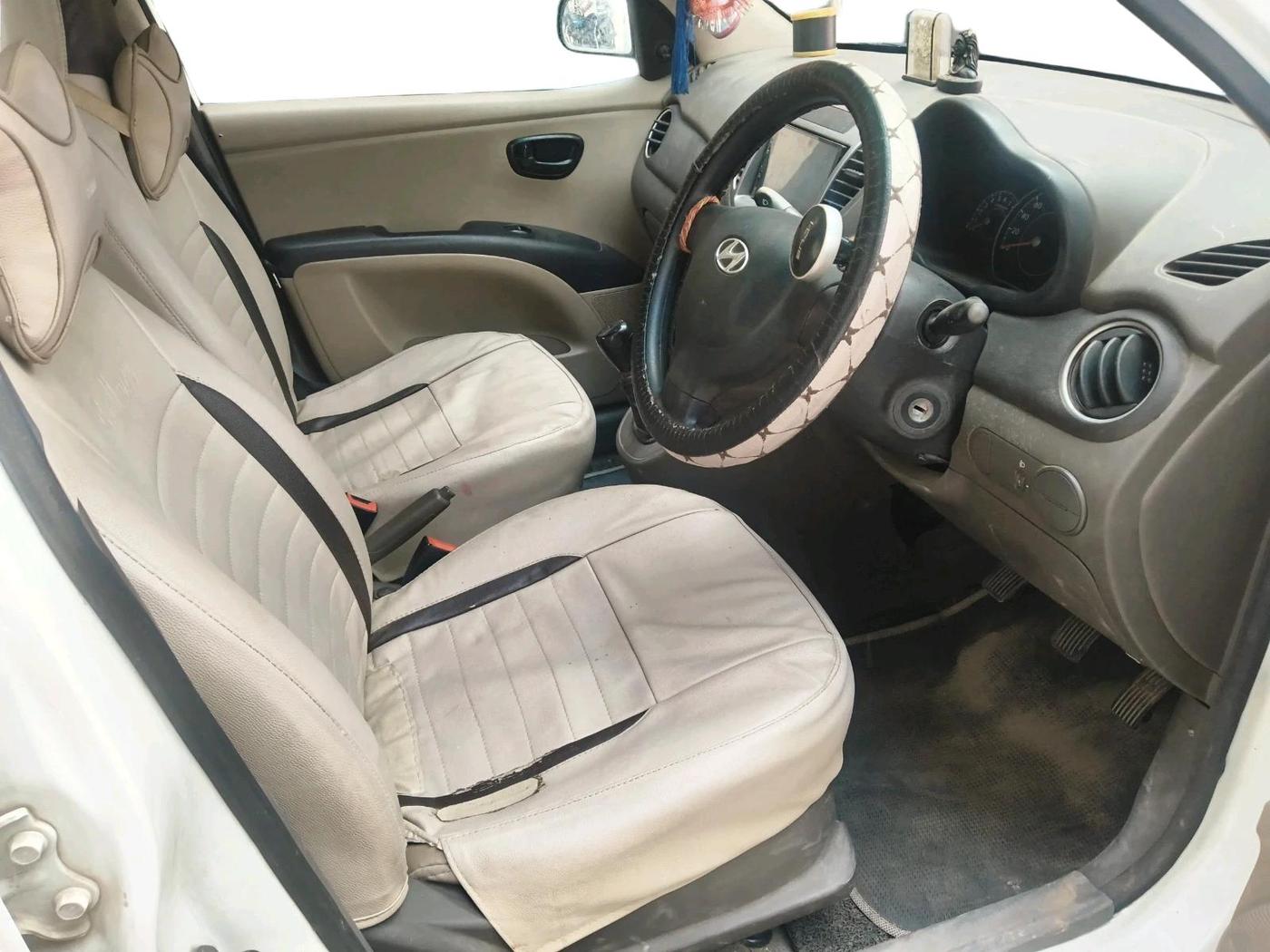 2013 Hyundai i10 ERA 1.1, Petrol, Manual, 71,328 km, interior