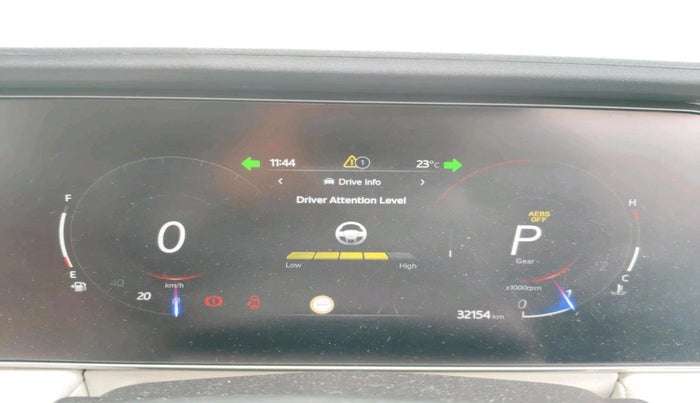 2024 Mahindra XUV700 AX 7 LUXURY D AT 7 STR, Diesel, Automatic, 32,154 km, interior