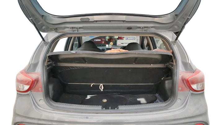 2017 Hyundai Grand i10 SPORTZ (O) 1.2 KAPPA VTVT, Petrol, Manual, 85,576 km, exterior