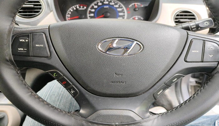 2017 Hyundai Grand i10 SPORTZ (O) 1.2 KAPPA VTVT, Petrol, Manual, 85,576 km, interior