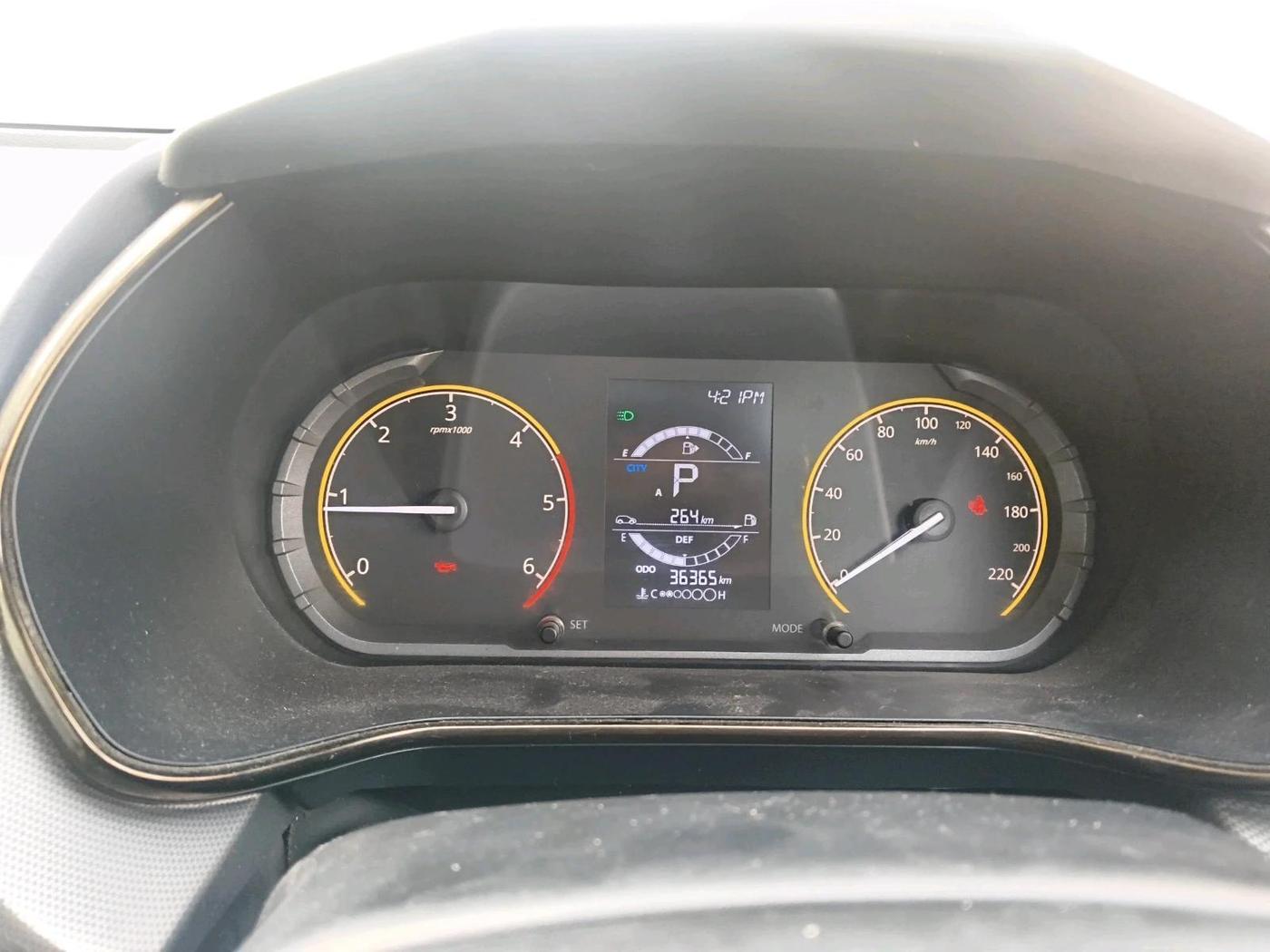 2023 Tata Harrier XTA PLUS 2.0L KRYOTEC DARK EDITION, Diesel, Automatic, 36,365 km, interior