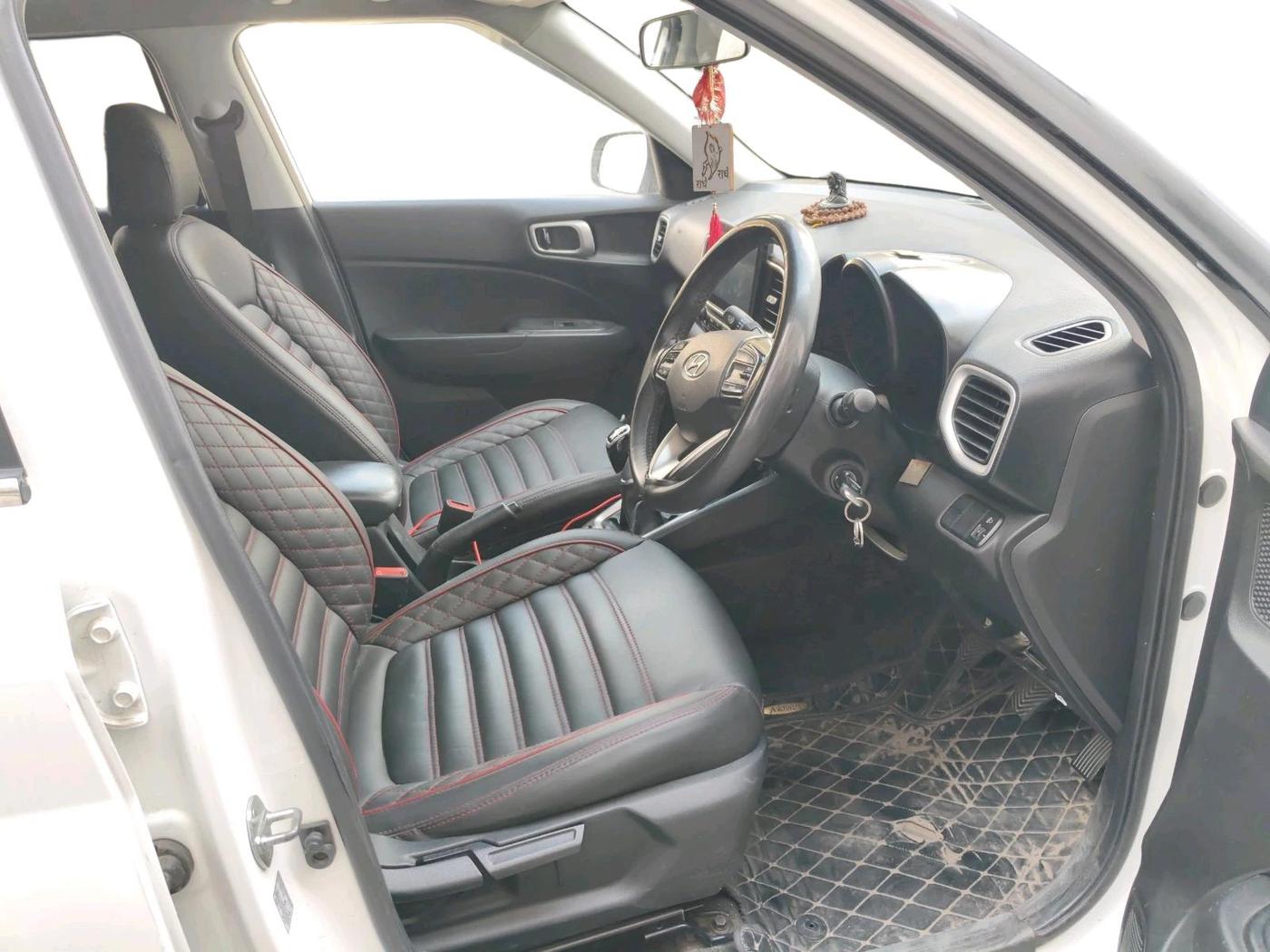 2019 Hyundai VENUE SX 1.0 TURBO, Petrol, Manual, 90,595 km, interior