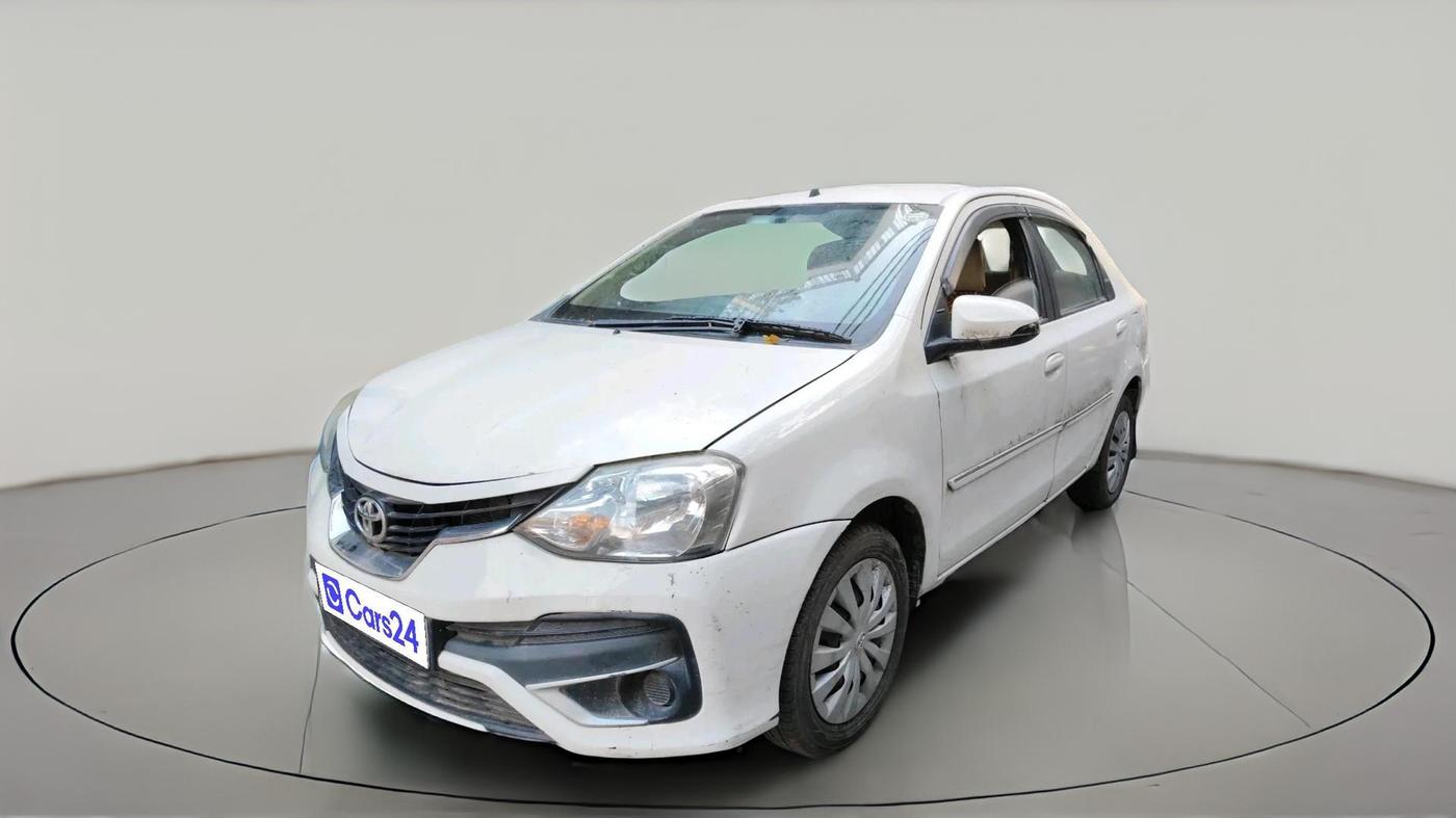 2017 Toyota Etios V PLATINUM, Petrol, Manual, 69,451 km, exterior