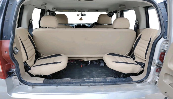 2016 Mahindra TUV300 T8, Diesel, Manual, 87,723 km, interior