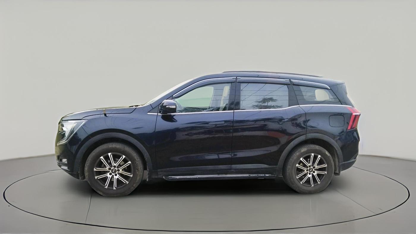 2023 Mahindra XUV700 AX 7 LUXURY P AT 7 STR, Petrol, Automatic, 48,842 km, exterior