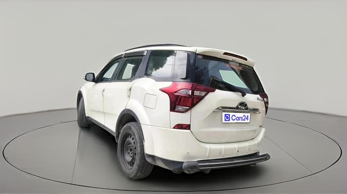 2021 Mahindra XUV500 W7, Diesel, Manual, 71,848 km, exterior