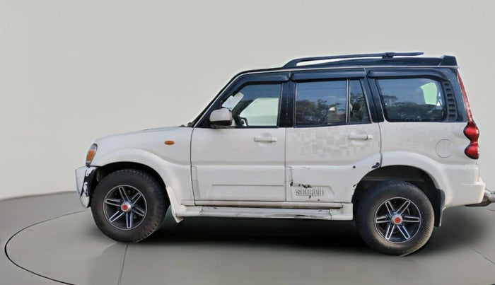2014 Mahindra Scorpio VLX 2WD BS-III, Diesel, Manual, 1,31,726 km, exterior