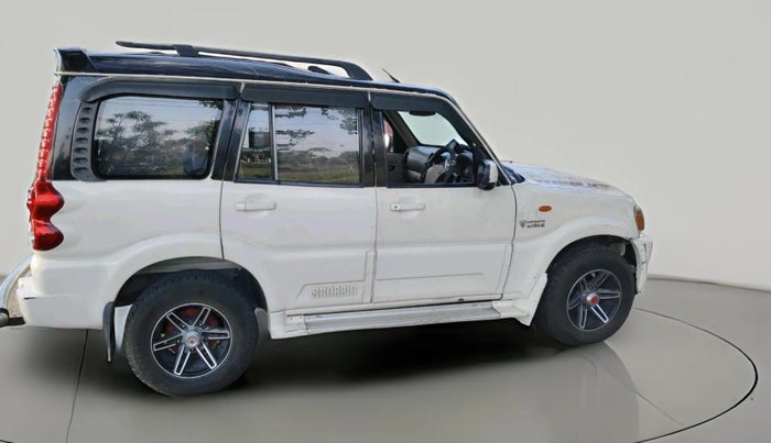 2014 Mahindra Scorpio VLX 2WD BS-III, Diesel, Manual, 1,31,726 km, exterior