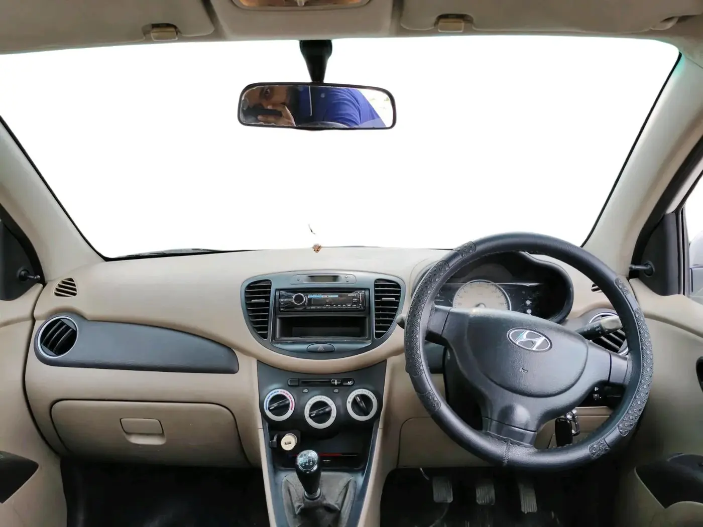 2010 Hyundai i10 MAGNA 1.2, Petrol, Manual, 1,10,492 km, interior