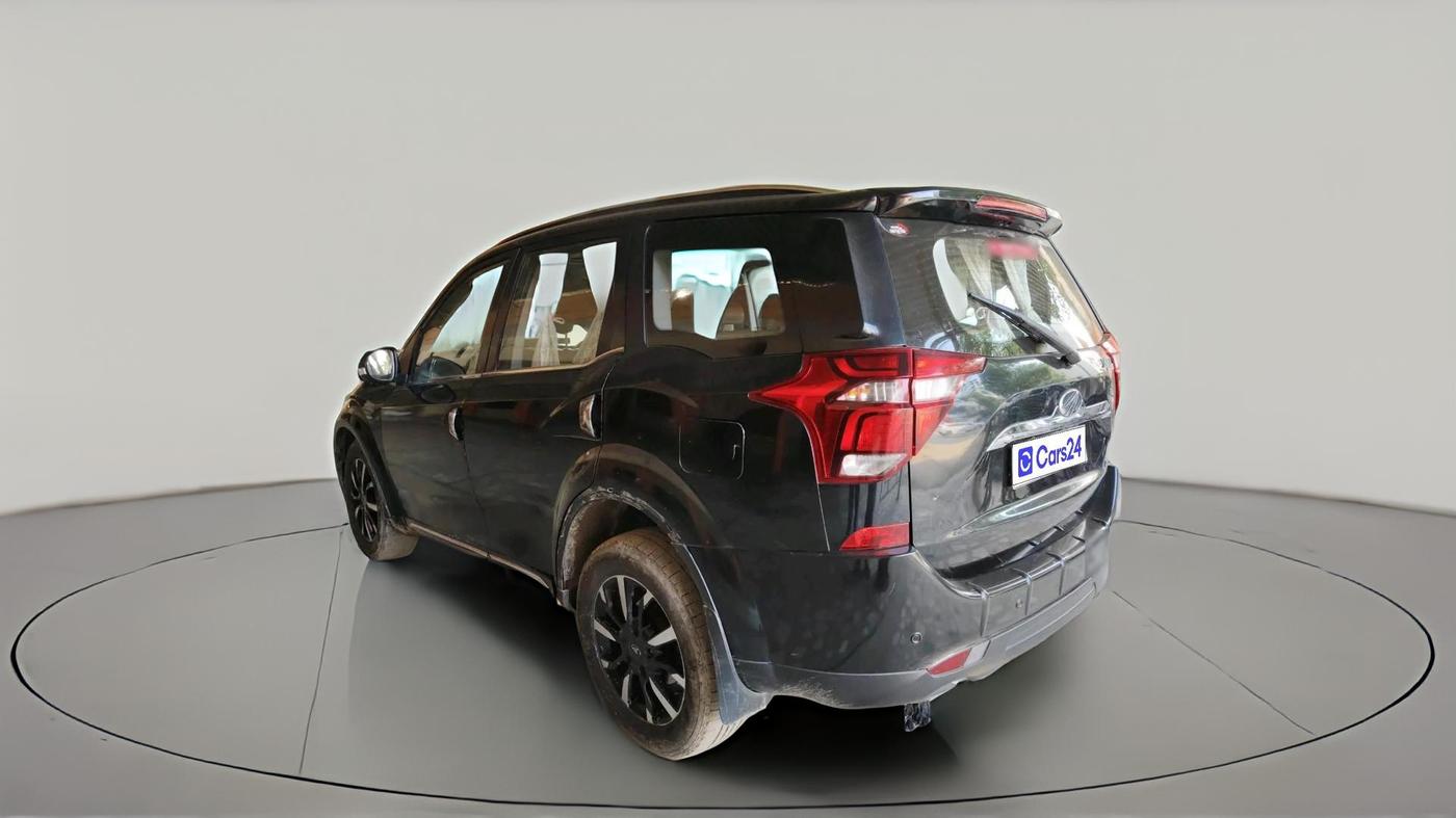 2019 Mahindra XUV500 W11, Diesel, Manual, 65,729 km, exterior
