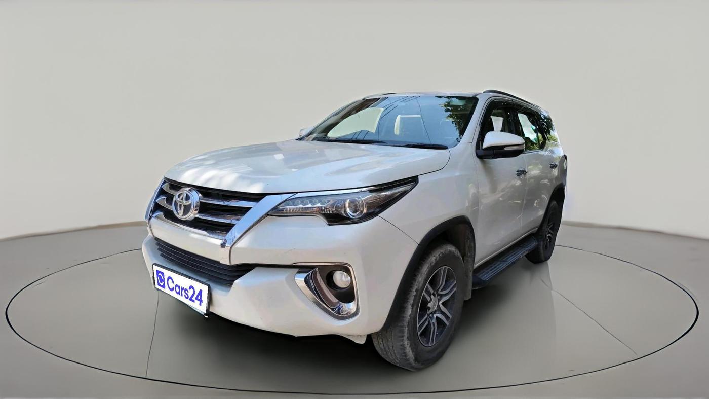 2017 Toyota Fortuner 2.8 4X2 AT, Diesel, Automatic, 95,361 km, exterior