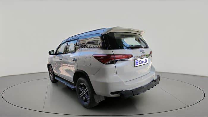2017 Toyota Fortuner 2.8 4X2 AT, Diesel, Automatic, 95,361 km, exterior