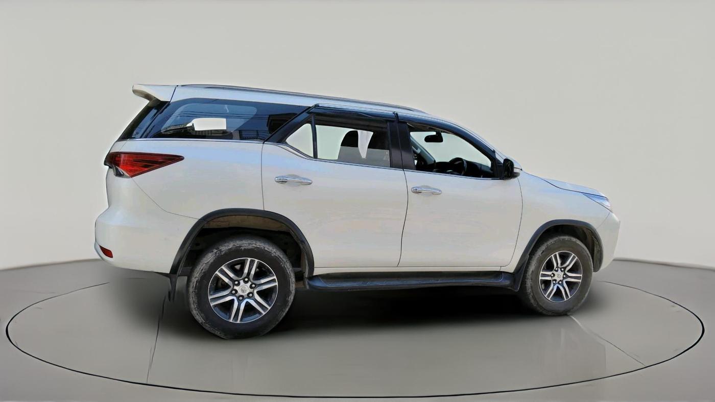 2017 Toyota Fortuner 2.8 4X2 AT, Diesel, Automatic, 95,361 km, exterior
