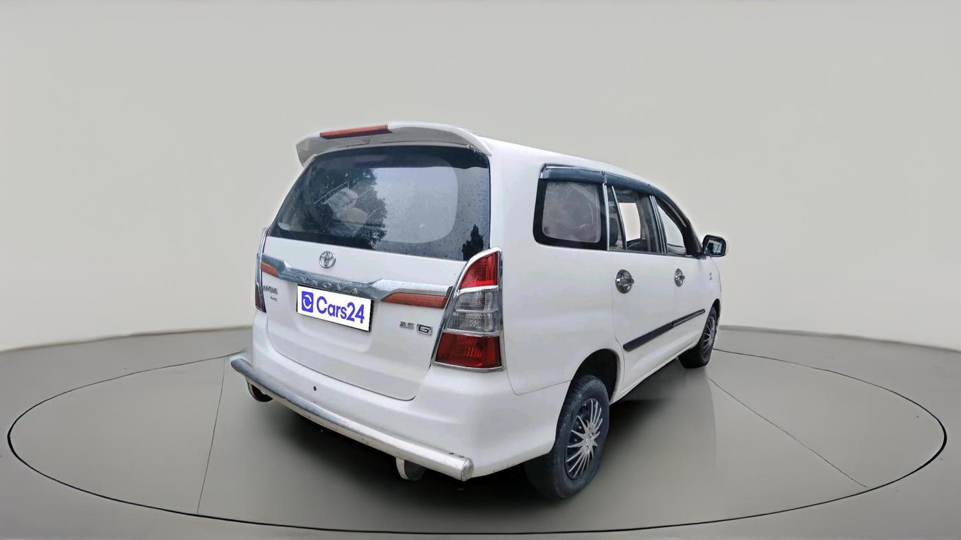 2013 Toyota Innova 2.5 G 7 STR, Diesel, Manual, 2,74,625 km, exterior