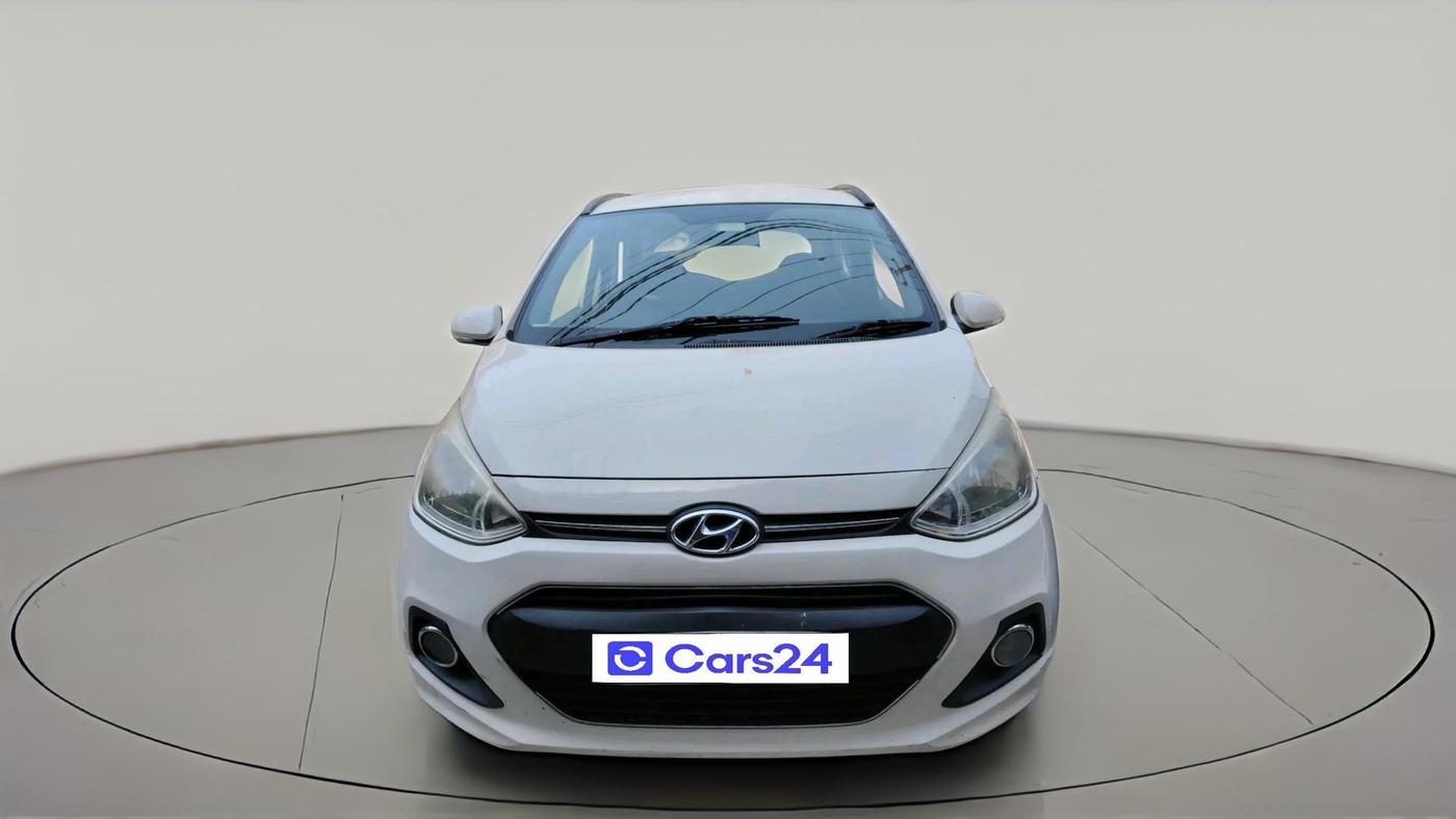 2016 Hyundai Grand i10 SPORTZ 1.2 KAPPA VTVT, Petrol, Manual, 1,80,683 km, exterior