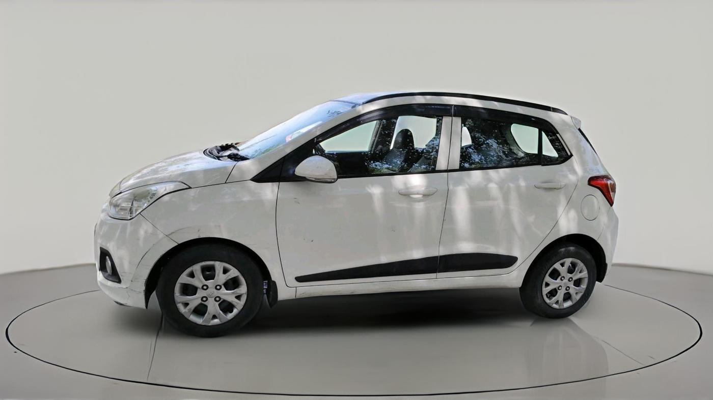 2016 Hyundai Grand i10 SPORTZ 1.2 KAPPA VTVT, Petrol, Manual, 1,80,683 km, exterior