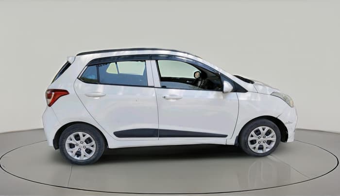 2016 Hyundai Grand i10 SPORTZ 1.2 KAPPA VTVT, Petrol, Manual, 1,80,683 km, exterior