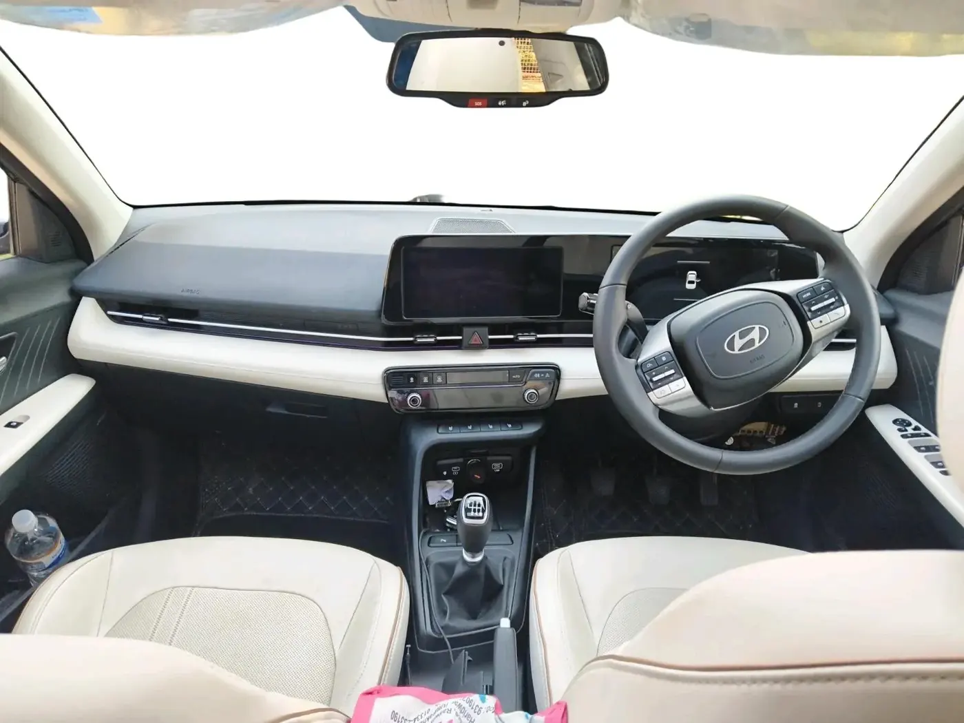 2025 Hyundai Verna SX (O) 1.5 MPI MT, Petrol, Manual, 3,158 km, interior