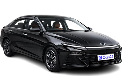 2025 Hyundai Verna - Sedan - Petrol - Manual - ₹14.56 lakh