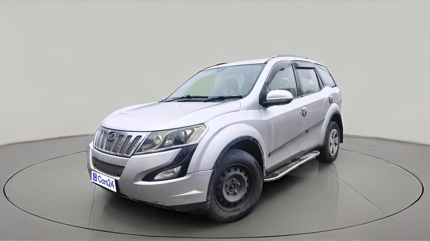 2015 Mahindra XUV500 W6, Diesel, Manual, 1,81,389 km, exterior
