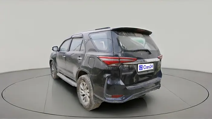 2012 Toyota Fortuner 3.0 4X4 MT, Diesel, Manual, 1,84,324 km, exterior